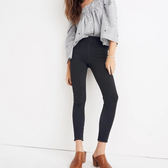 Madewell Denim - Madewell Pull On Jeans in Black Frost 10 Inch Rise
